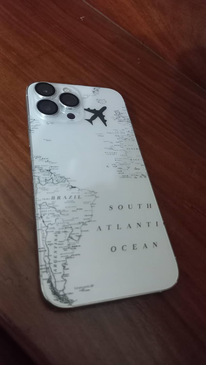 Apple iPhone 13 Pro Max 0