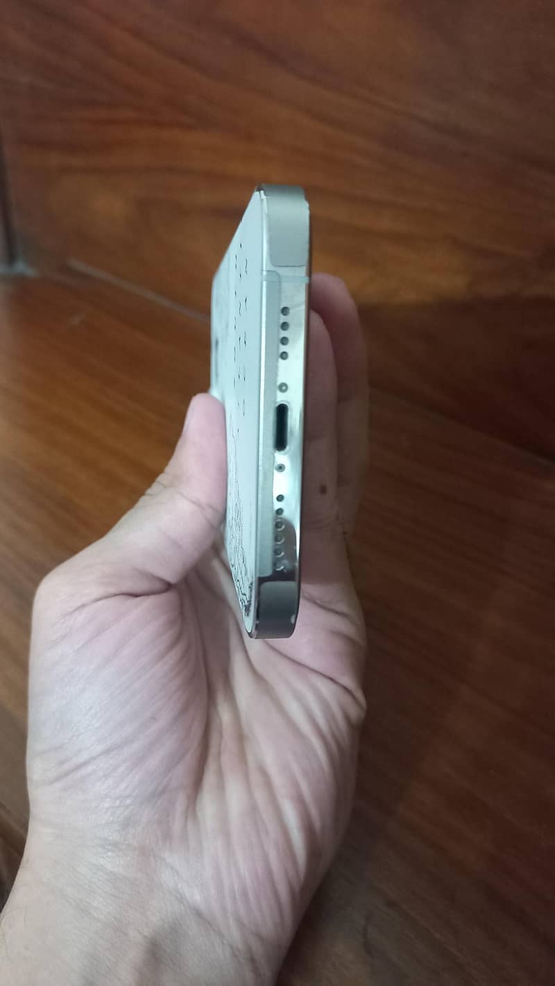 Apple iPhone 13 Pro Max 3
