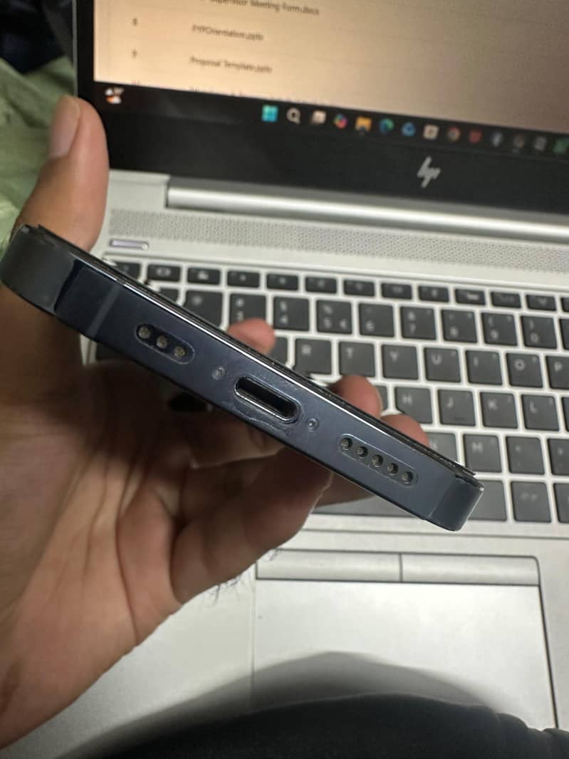 Apple iPhone 13 Pro 3