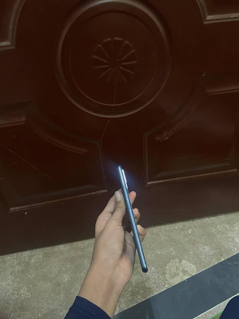 Vivo V21e mobile 3
