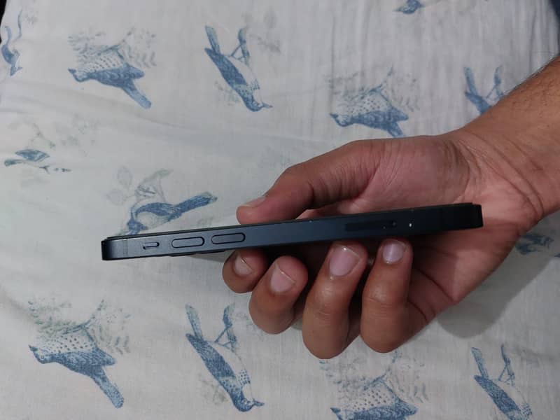 Apple iPhone 12 mini 5
