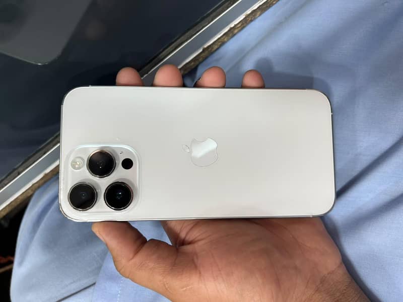 Apple iPhone 14 Pro Max 7