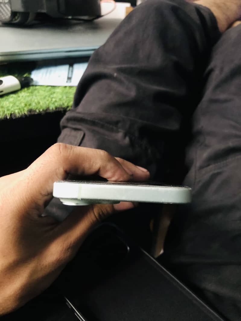 Iphone 15 2