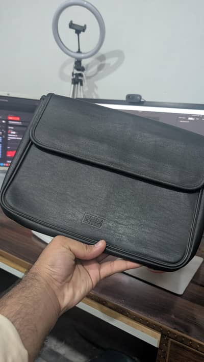 13 Inches Laptop Bag 110% Pure Leather - Siemens Nixdorf