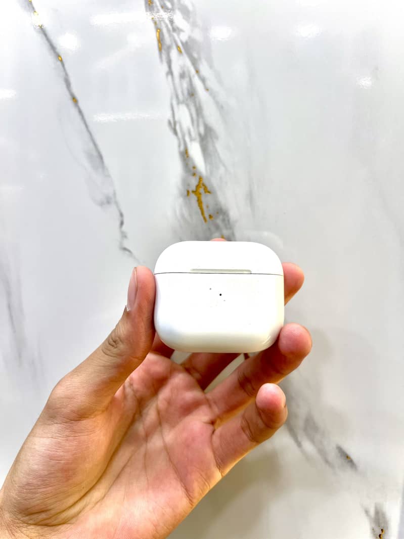 AirPods 3rd Generation 1