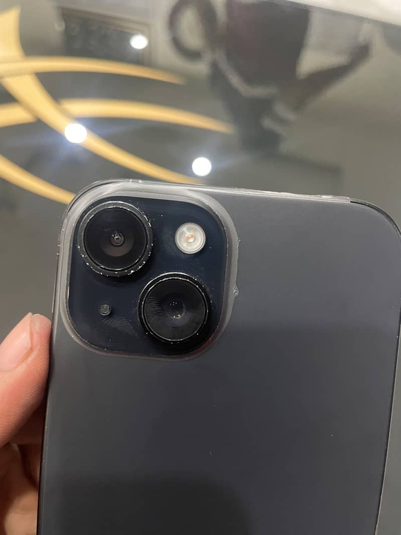 Apple iPhone 15 4