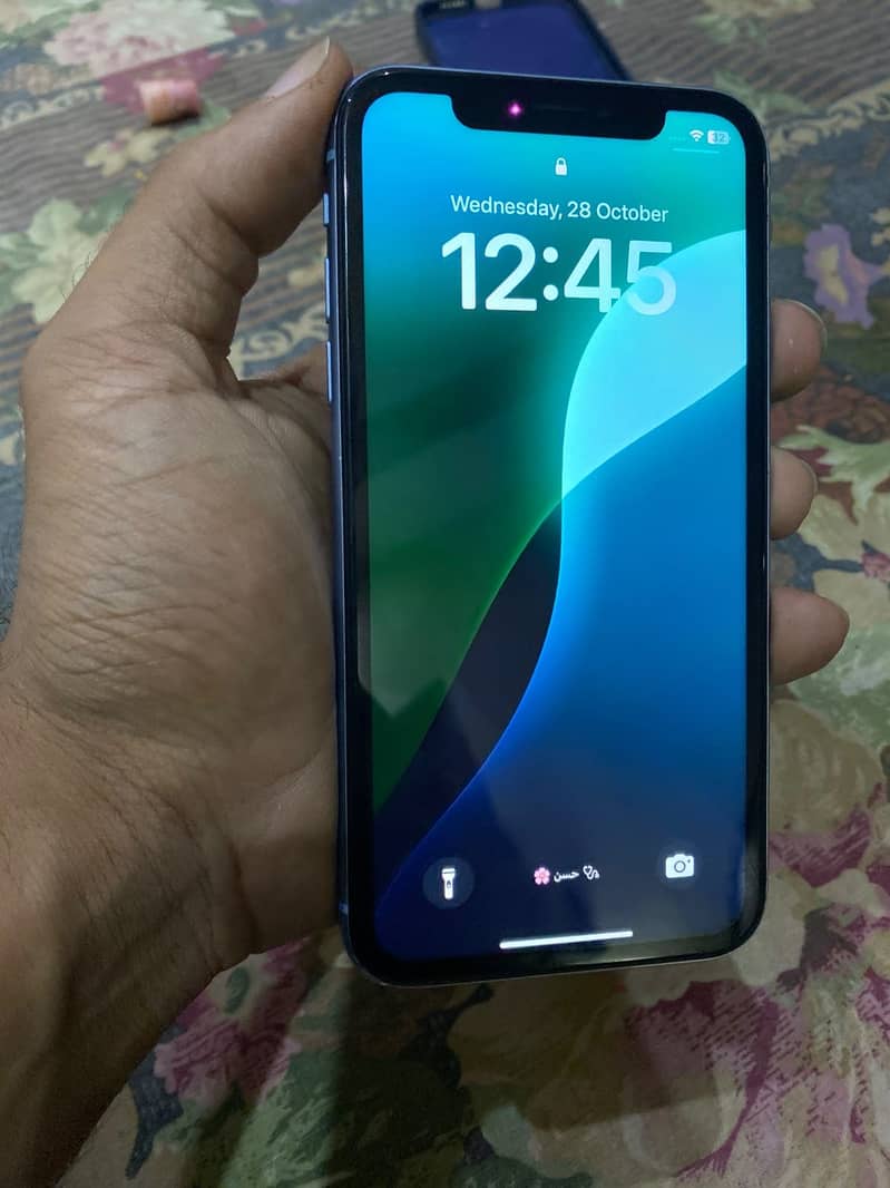 Apple iPhone XR 1