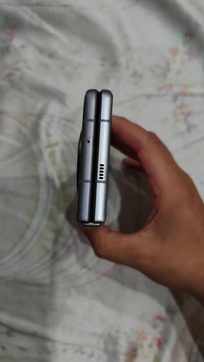Tecno Phantom V Fold