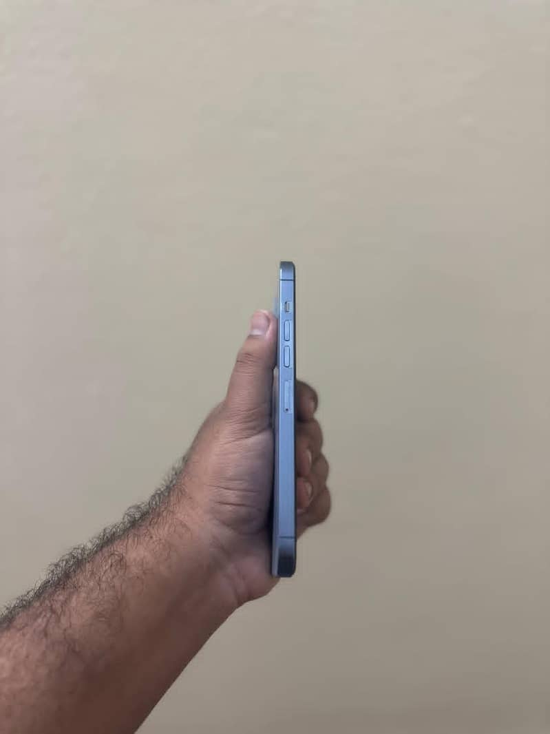 Apple iPhone 13 Pro Max 2