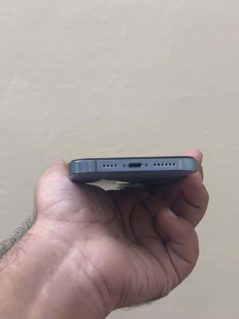 Apple iPhone 13 Pro Max 4