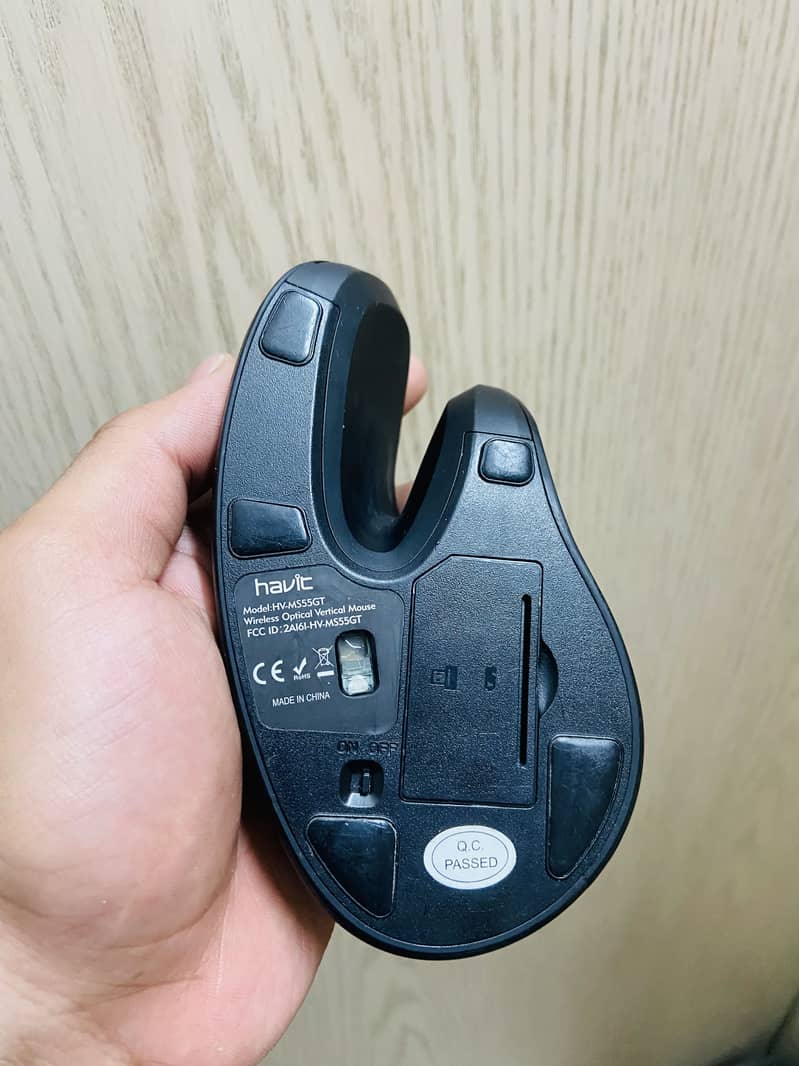 Wireless Optical Vertical Mouse 4