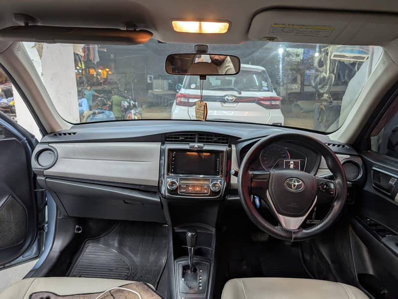 Toyota Corolla Axio 2015 6