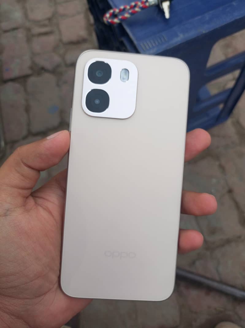 OPPO A6 1