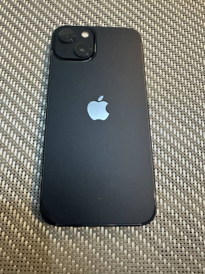 Apple iPhone 13 1