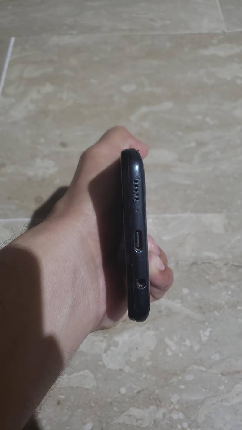 Samsung A20 4