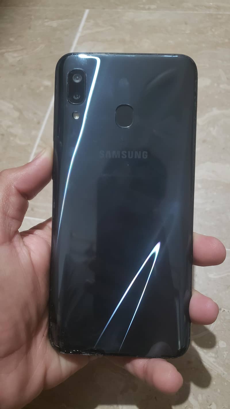 Samsung A20 5