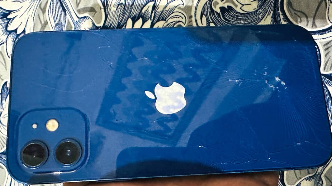 Apple iPhone 12 2