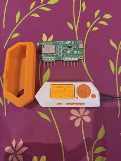 Flipper Zero with Wi-Fi module, original box and protective case