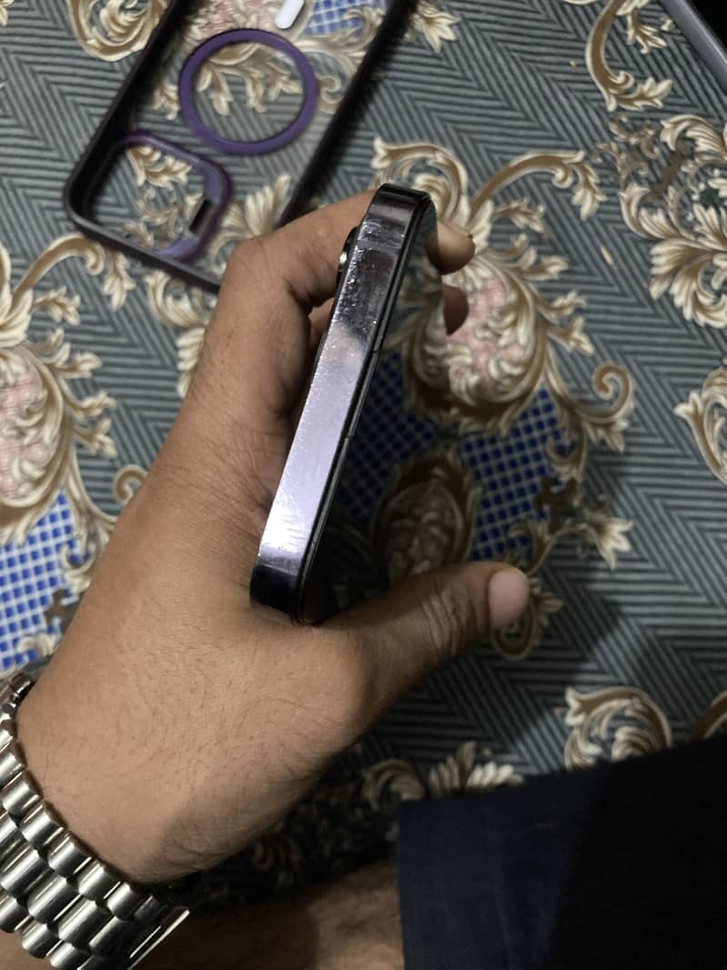 Apple iPhone 14 Pro Max 7