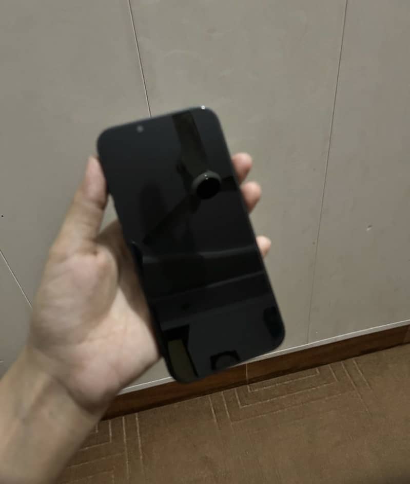 Apple iPhone 14 1
