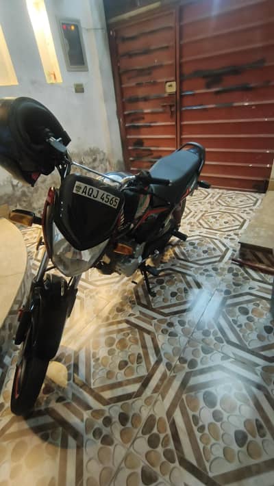 Honda cb125f black color 2023