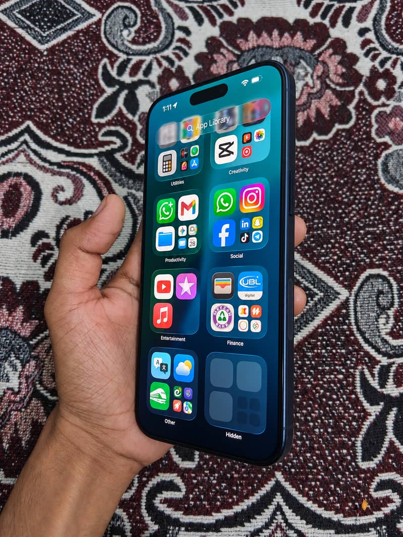 Apple iPhone 15 Pro Max 1