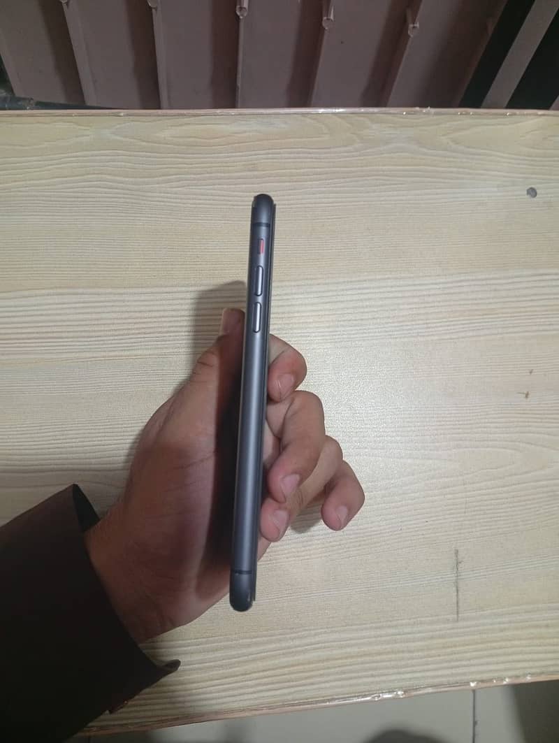 Apple iPhone 11 2