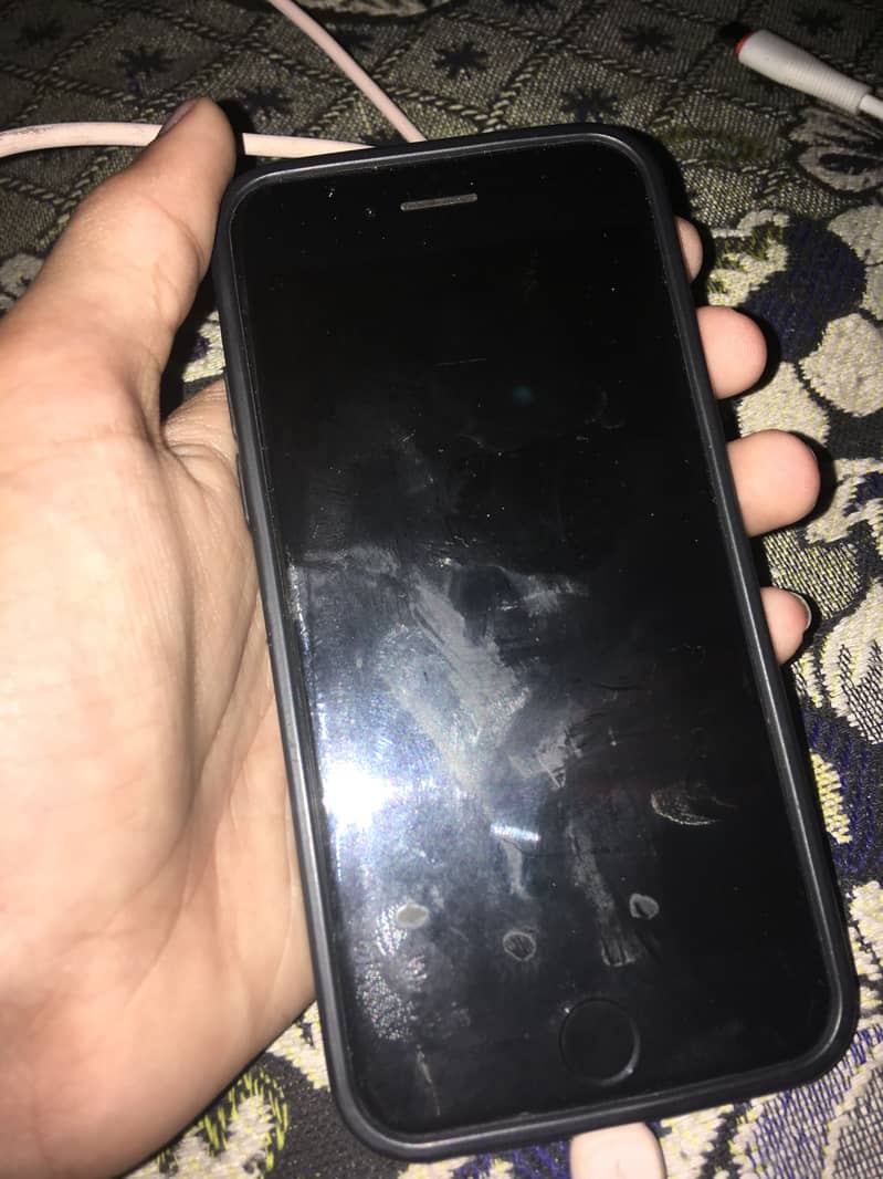 Apple iPhone 7 1