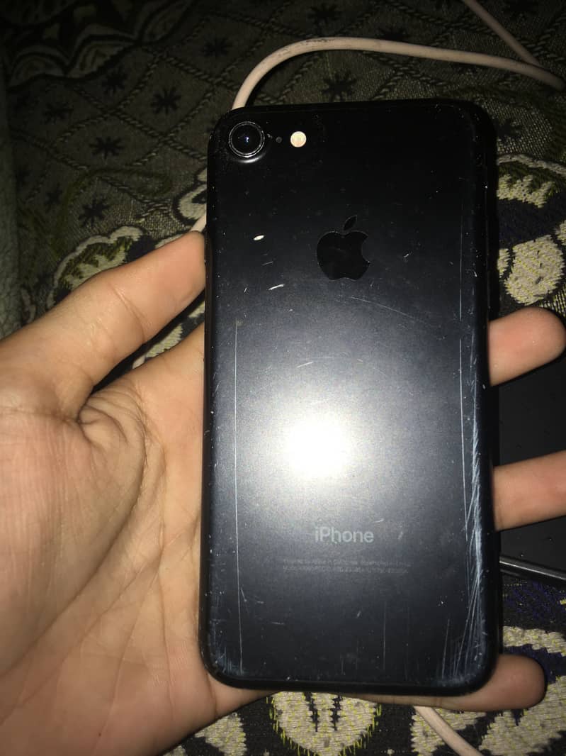 Apple iPhone 7 5