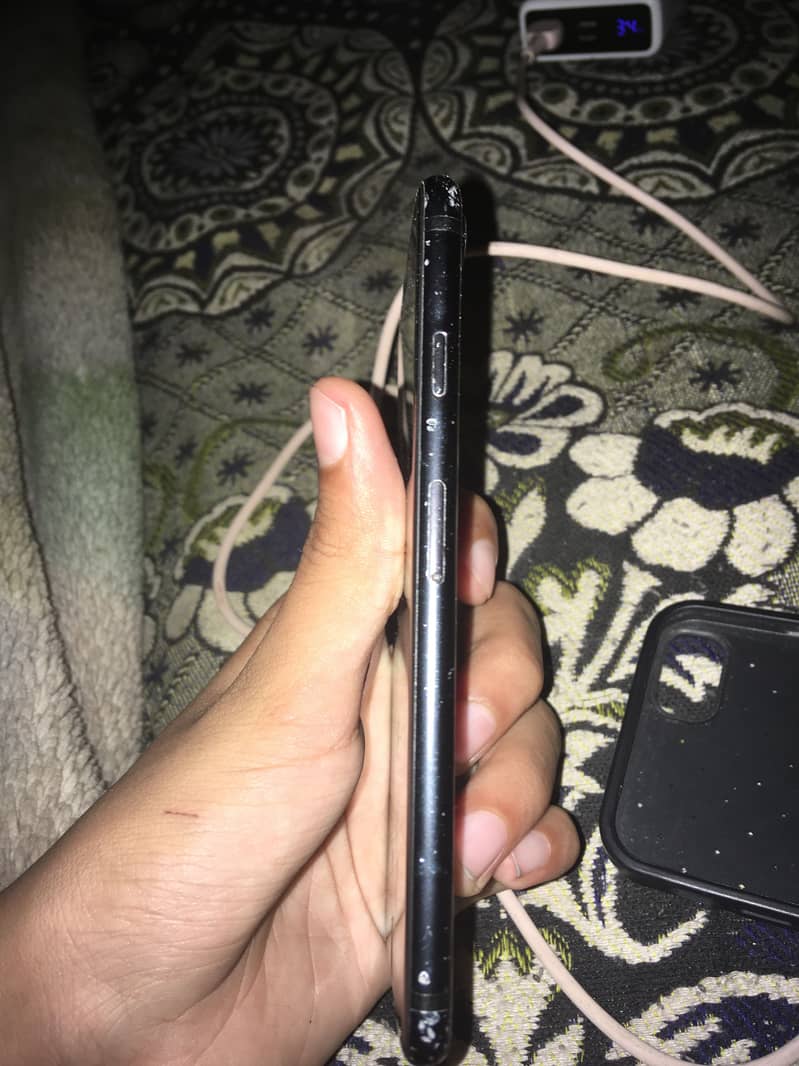Apple iPhone 7 7