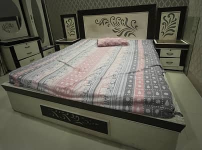2 piece bed set dressing table and bed