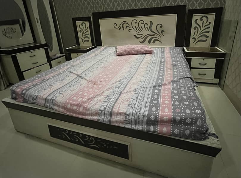 2 piece bed set dressing table and bed 0