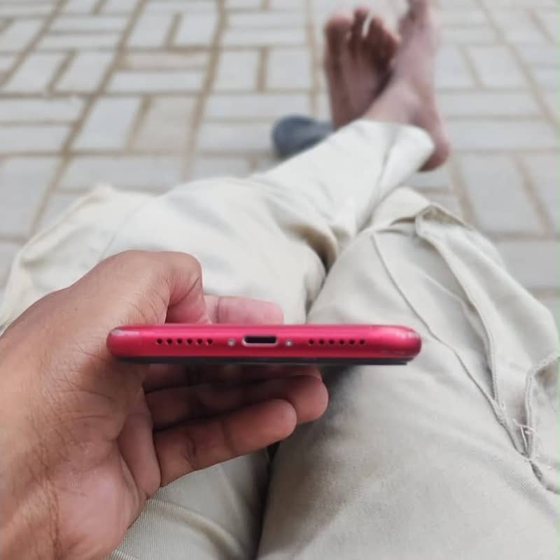 Apple iPhone XR 0
