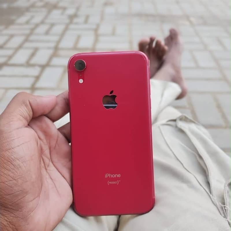 Apple iPhone XR 4