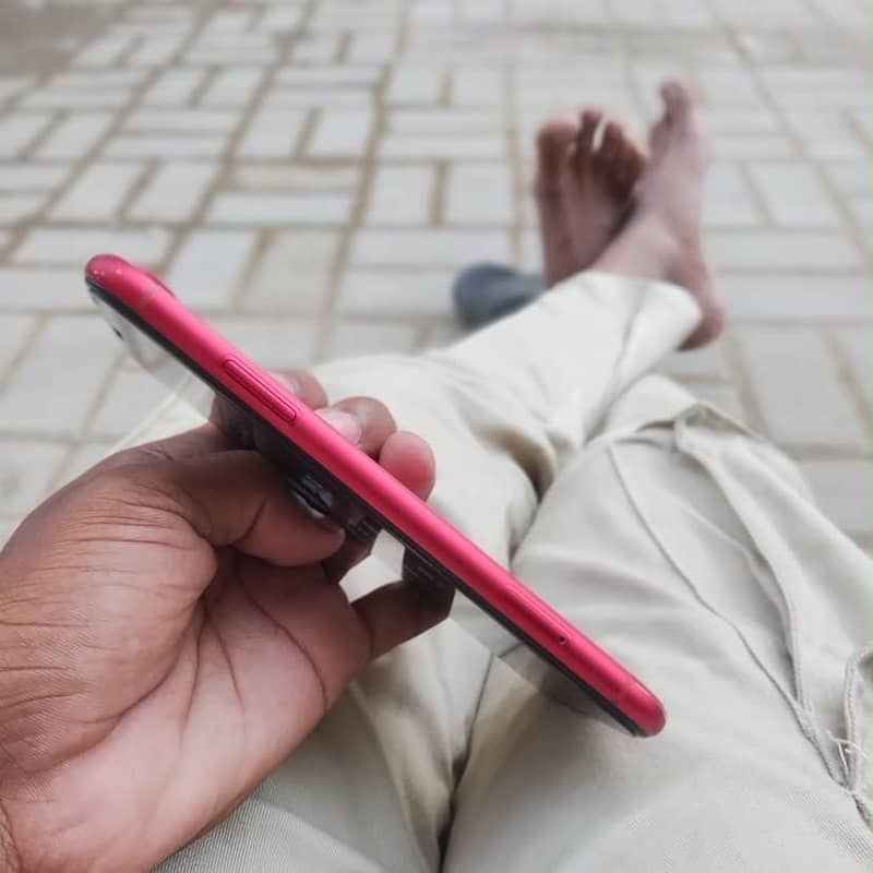 Apple iPhone XR 5
