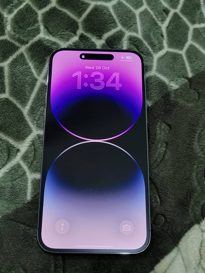 Apple iPhone 14 Pro Max 1