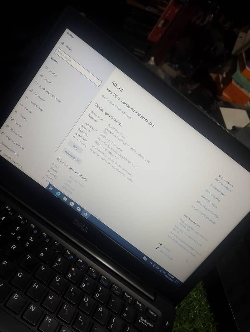 Dell laptop condition 10/10 1