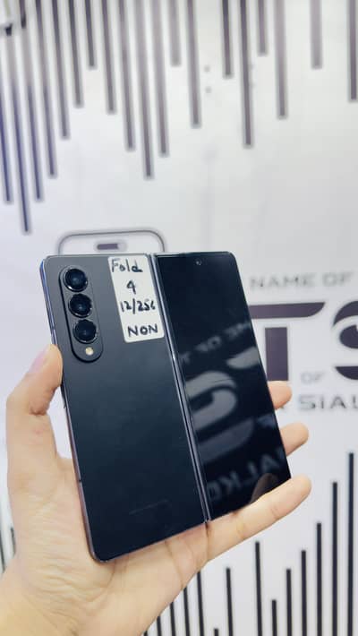 Samsung Mobile Z Fold 4