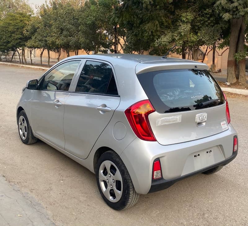 KIA Picanto Automatic 2022 3