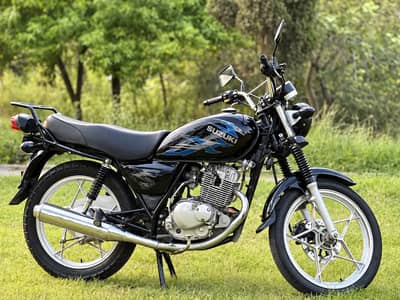 Suzuki GS 150 SE 2021, 20000 km only, almost brand new
