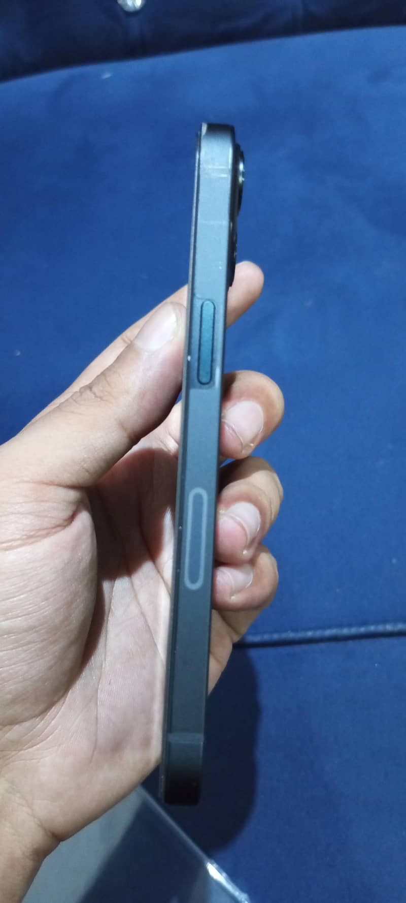 Apple iPhone 13 4