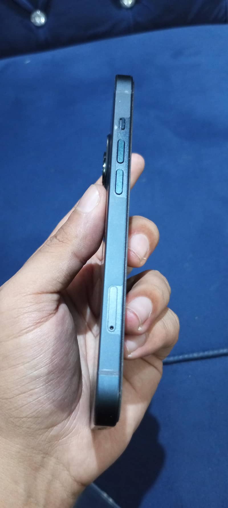 Apple iPhone 13 6
