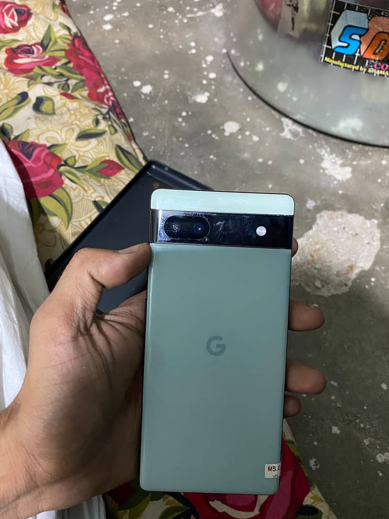 Google Pixel 6a 4