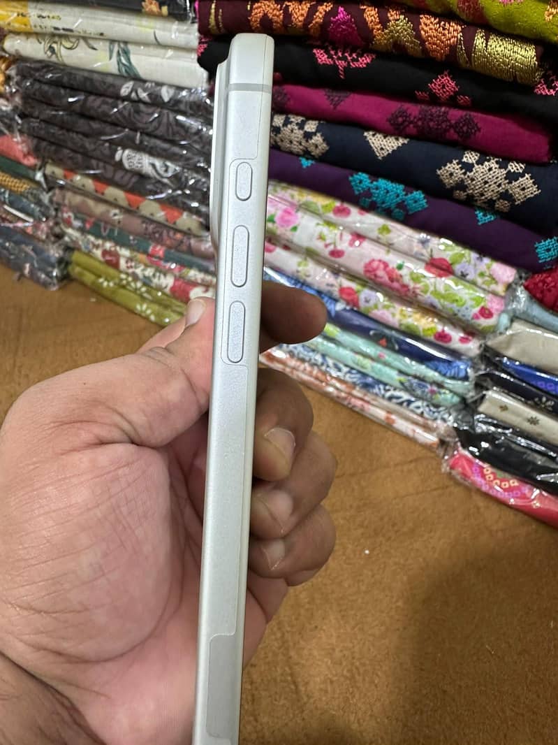 Apple iPhone 17 Pro Max 2
