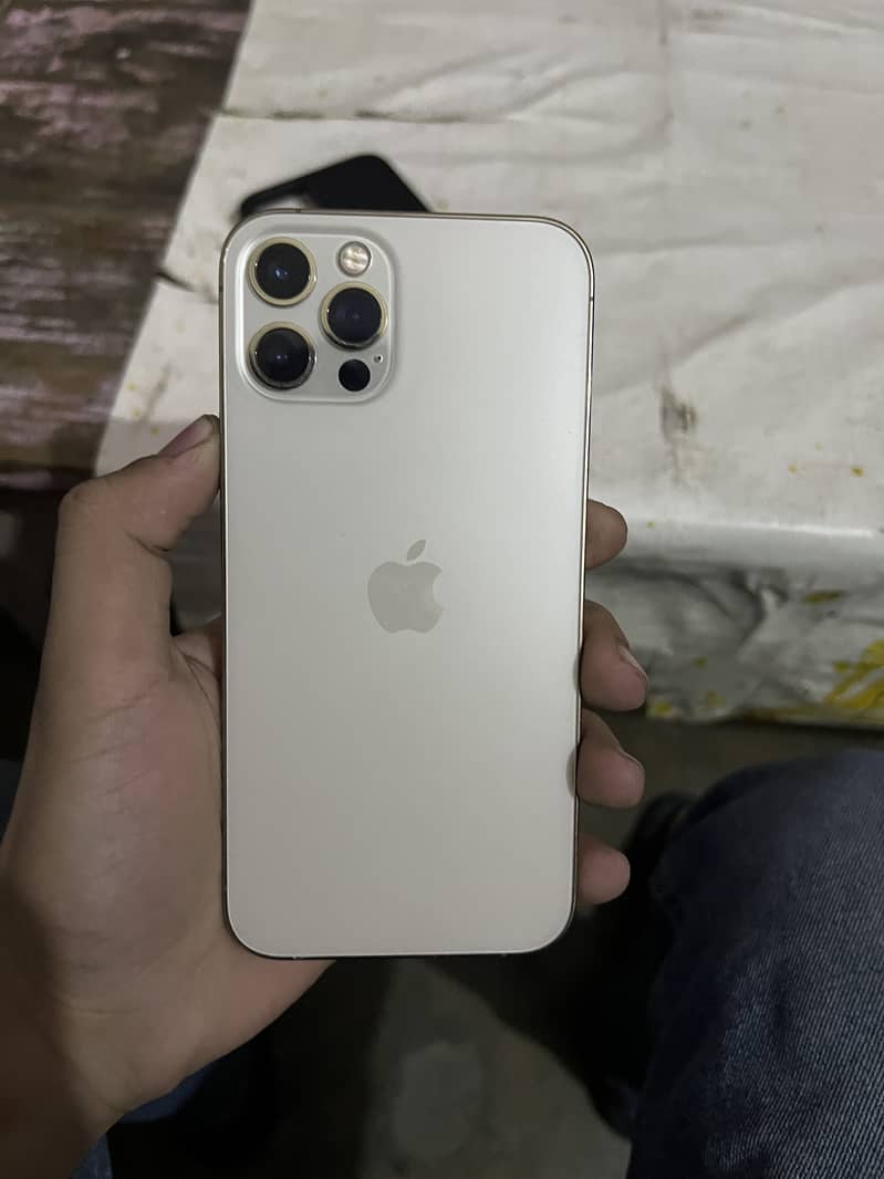 Apple iPhone 12 Pro 2