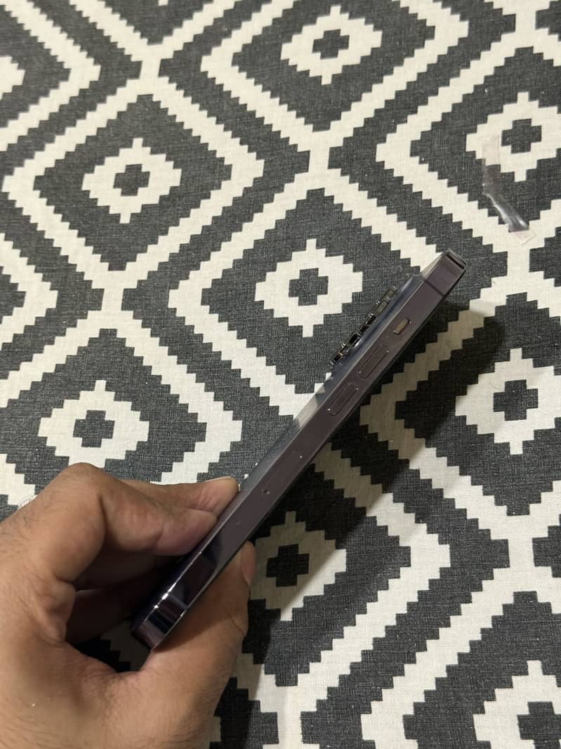 Apple iPhone 14 Pro 3
