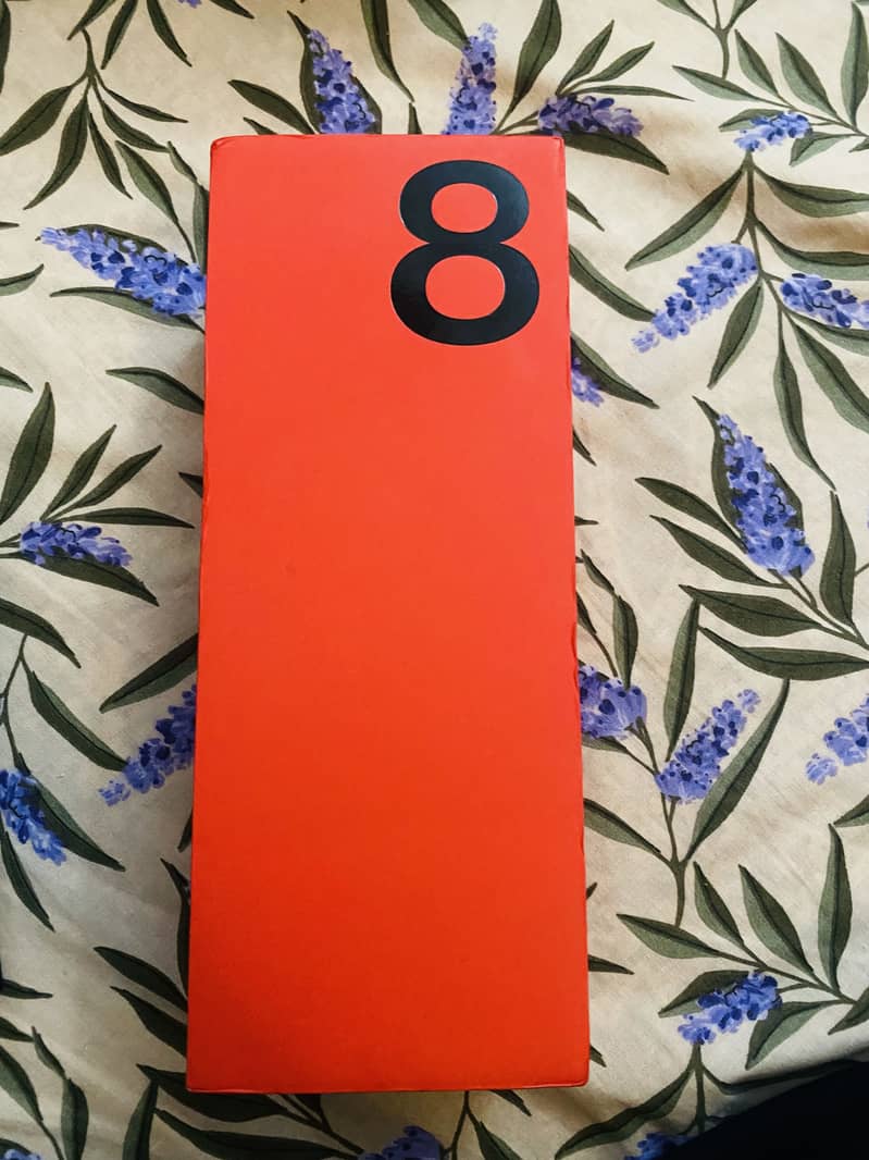 One Plus 8 Pro 12/256 3