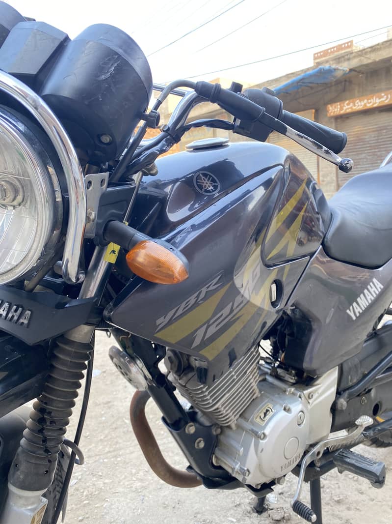 Yahama YBR G 1