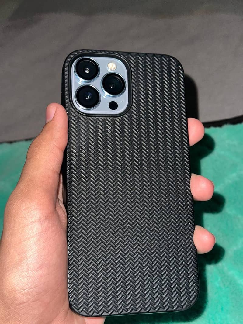 Apple iPhone 13 Pro Max 3