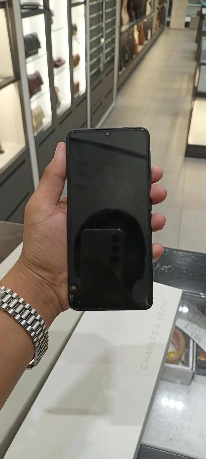 Samsung Mobile A07 1